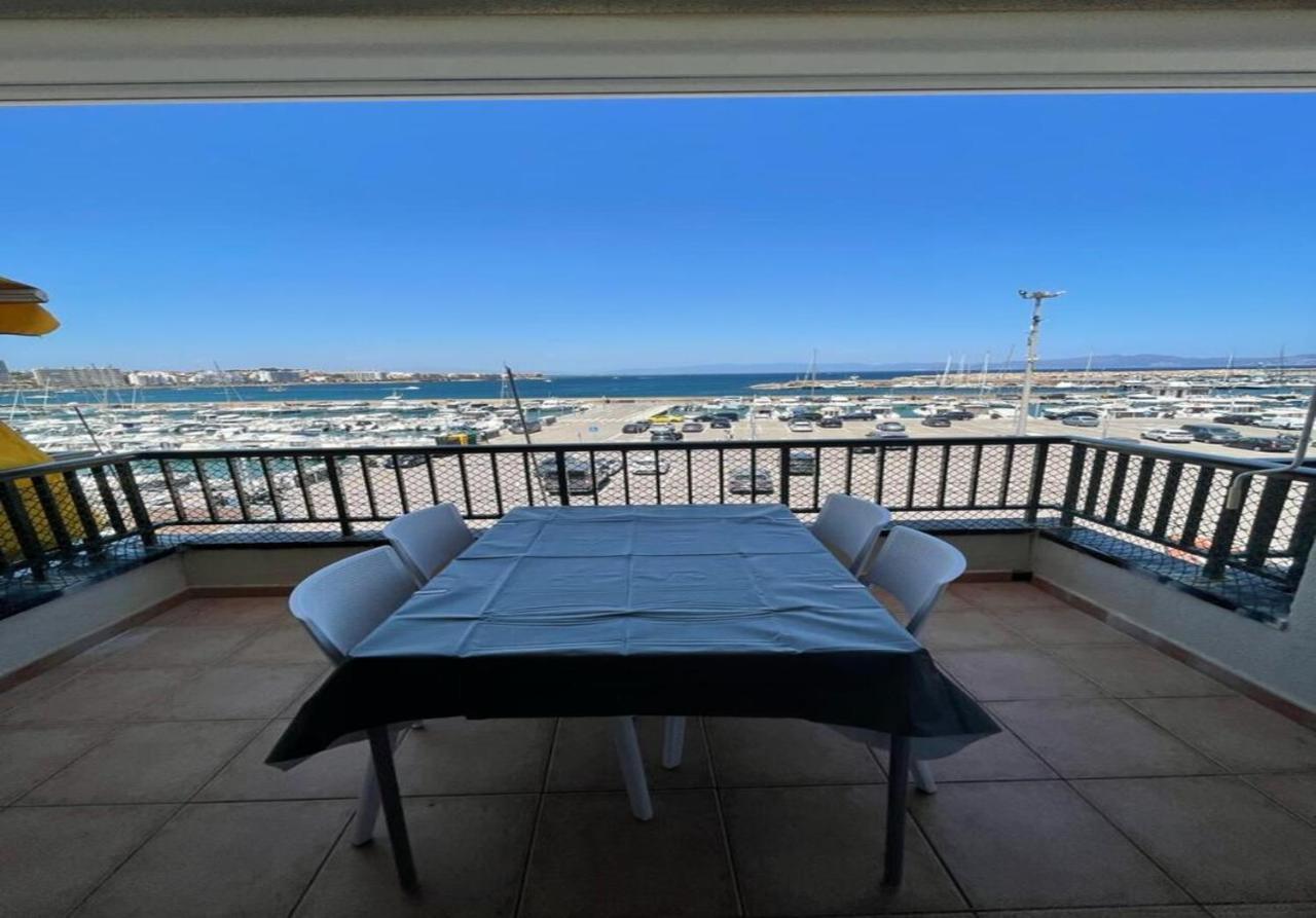 Piso Delante De Mar Apartment L' Escala Exterior foto